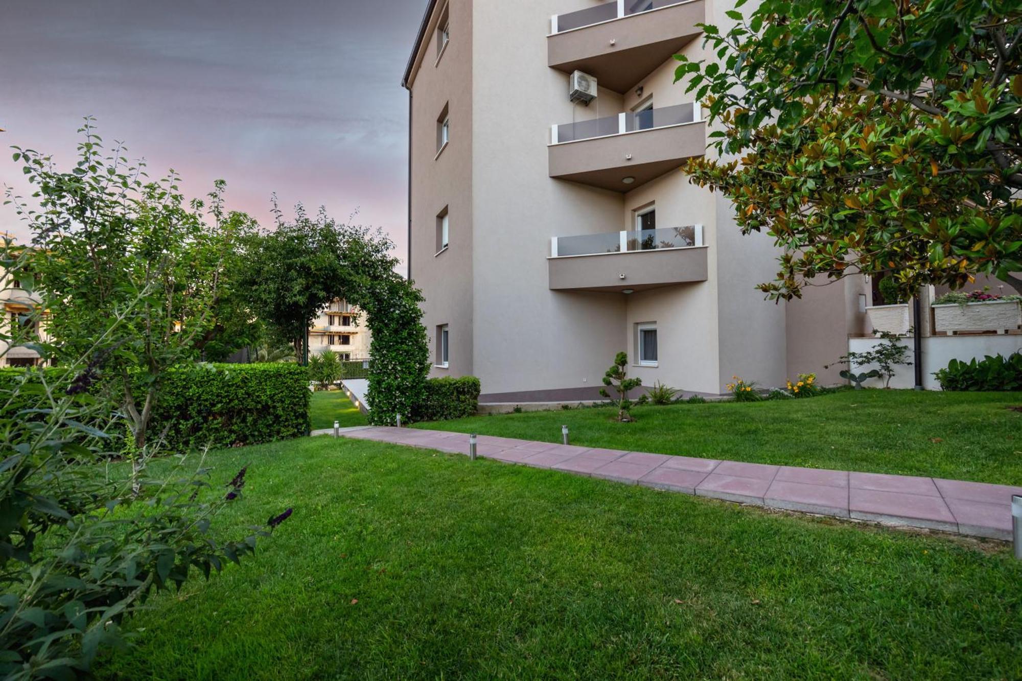 Sunny Garden A2 Split Exterior foto